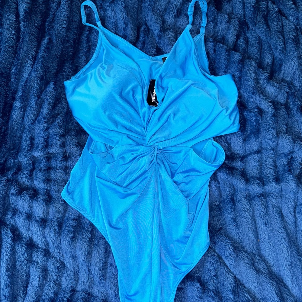 Express body contour bodysuit